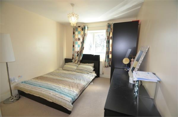 Meridian Close, Mill Hill